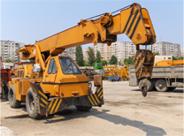 Inchiriere macara de 12 tone